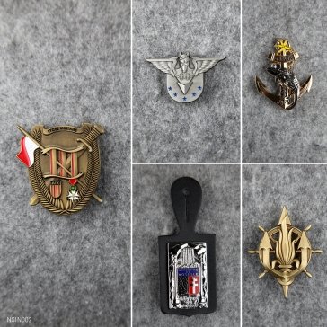 Insigne 3D émaillé