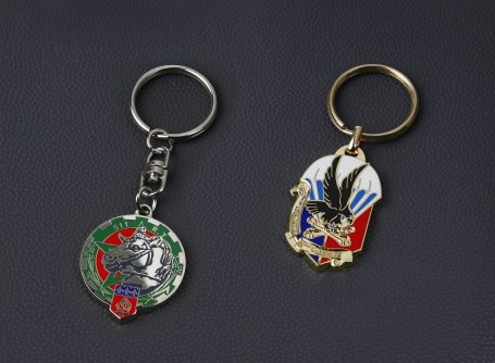 Porte-clés ÉMAILLÉ